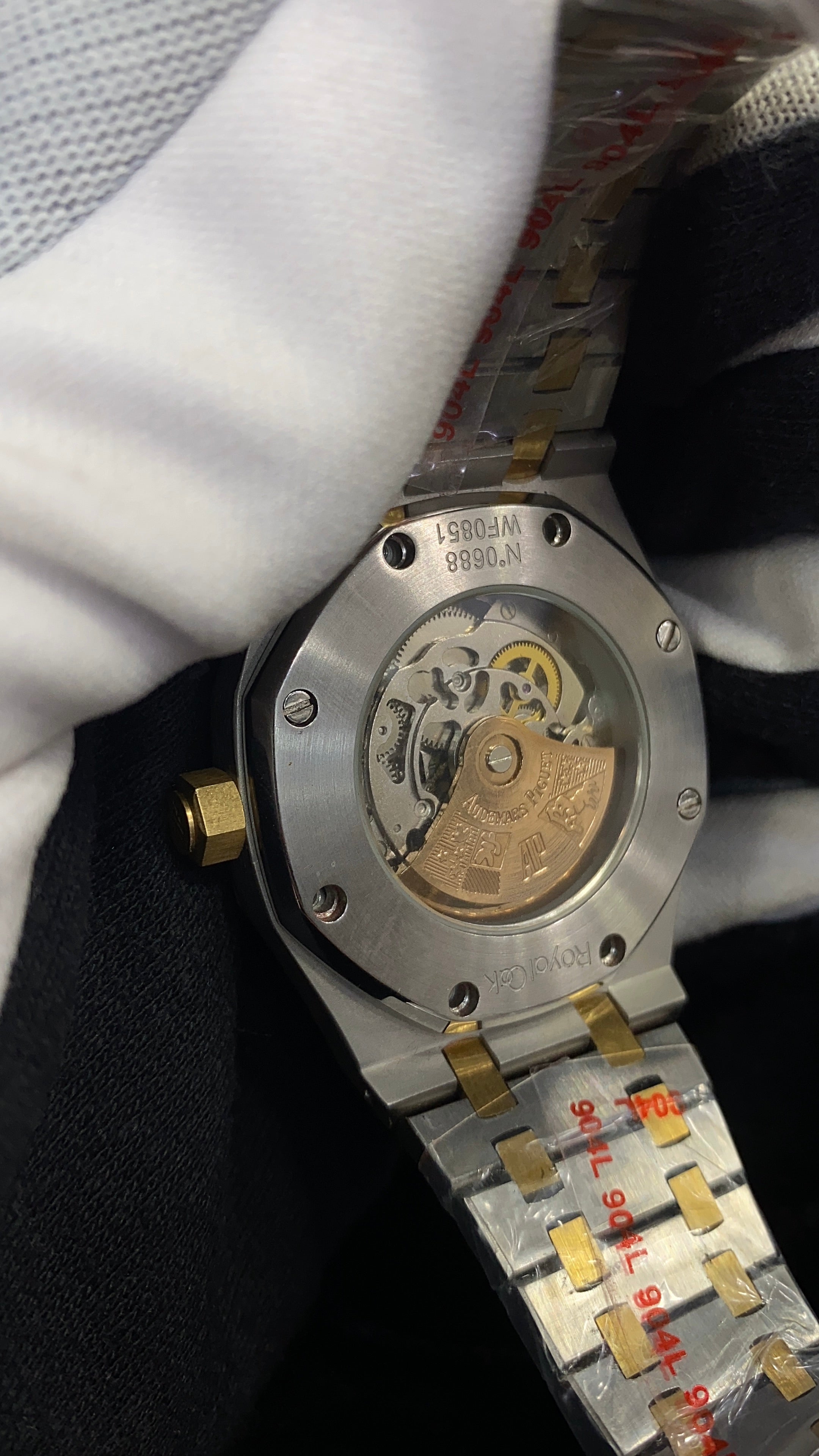 AP Skull (Blue x Gold)