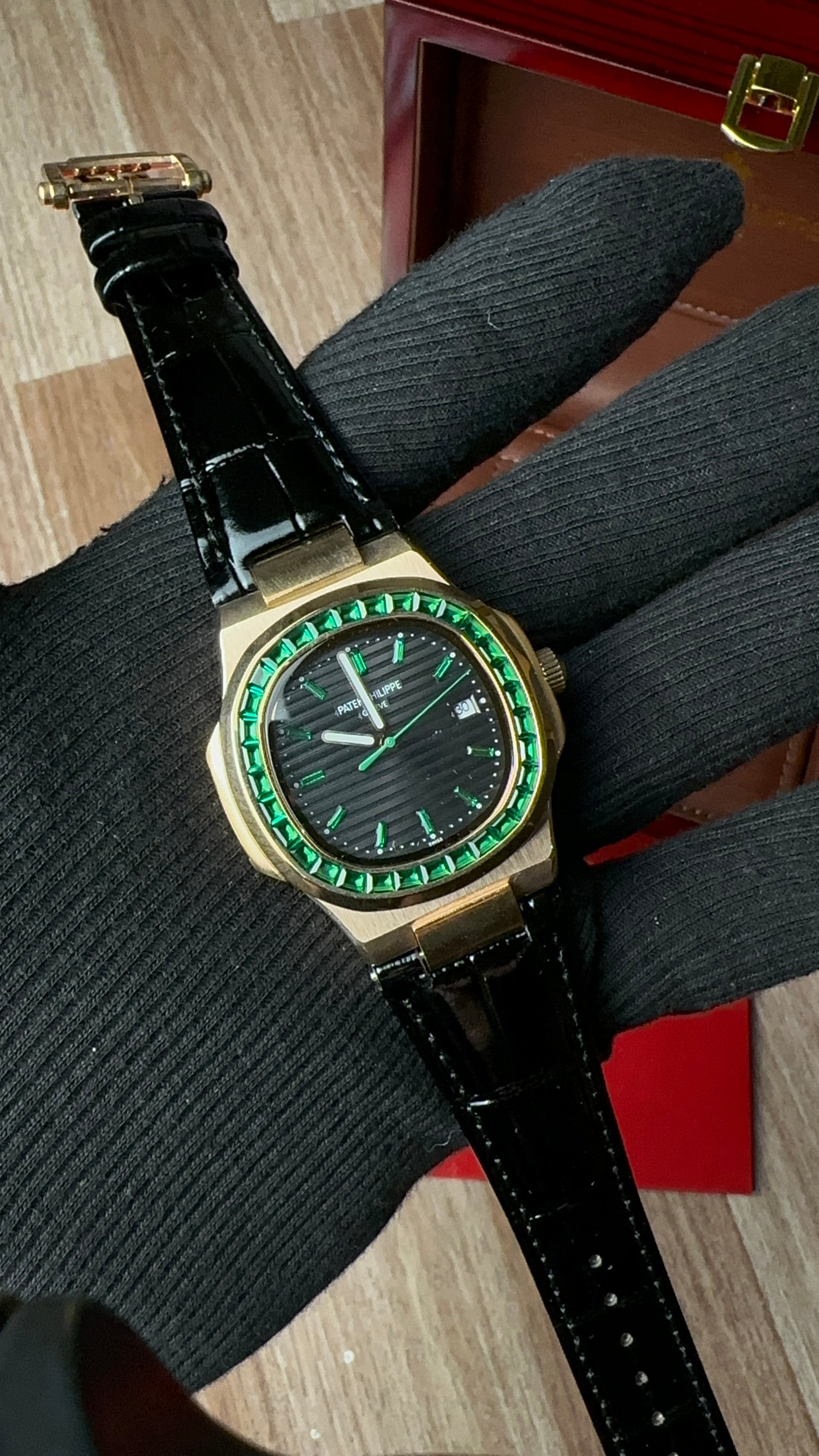 Patek Nautilus (Emerald)