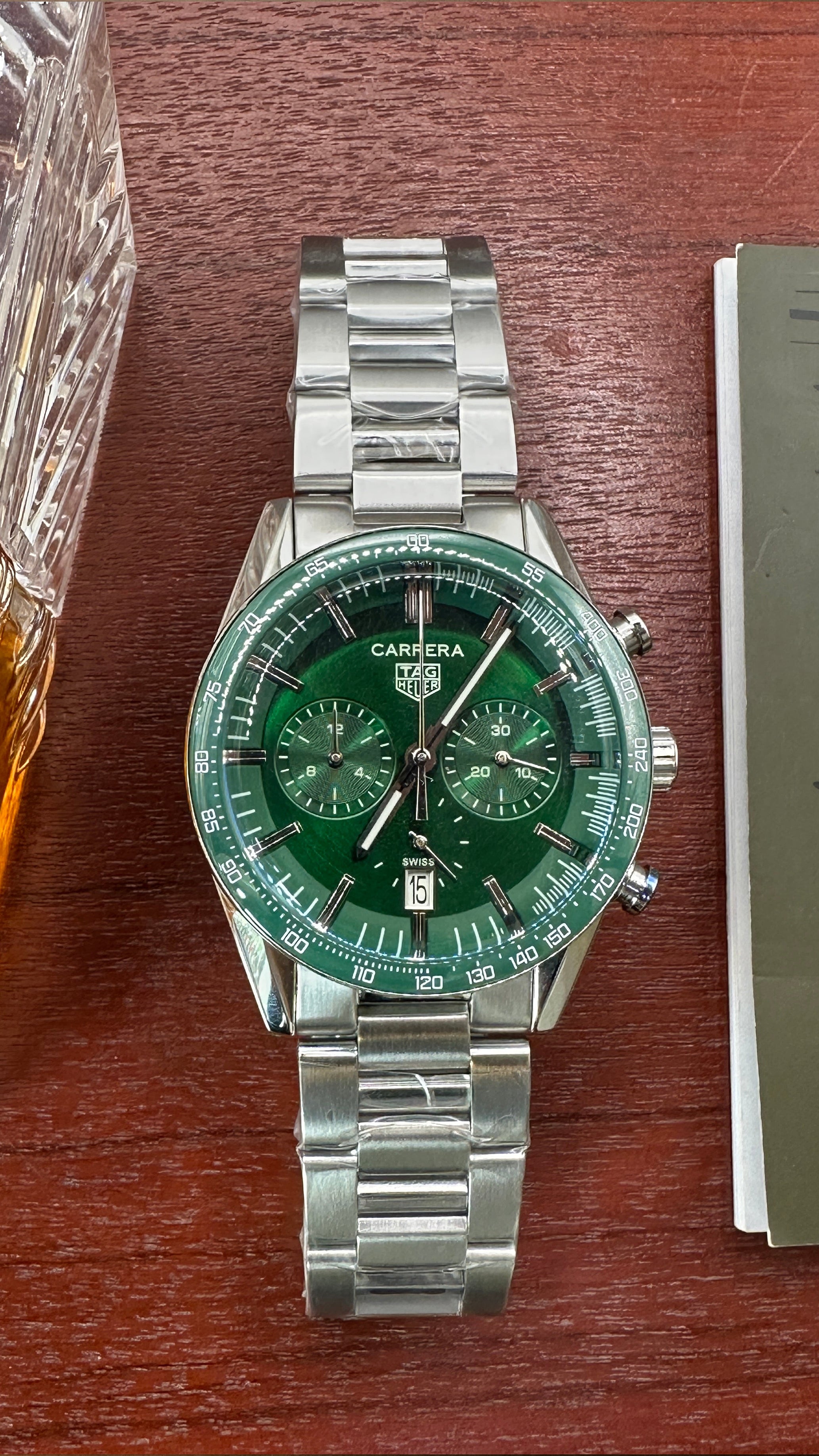 Carrera Green Chrono Date