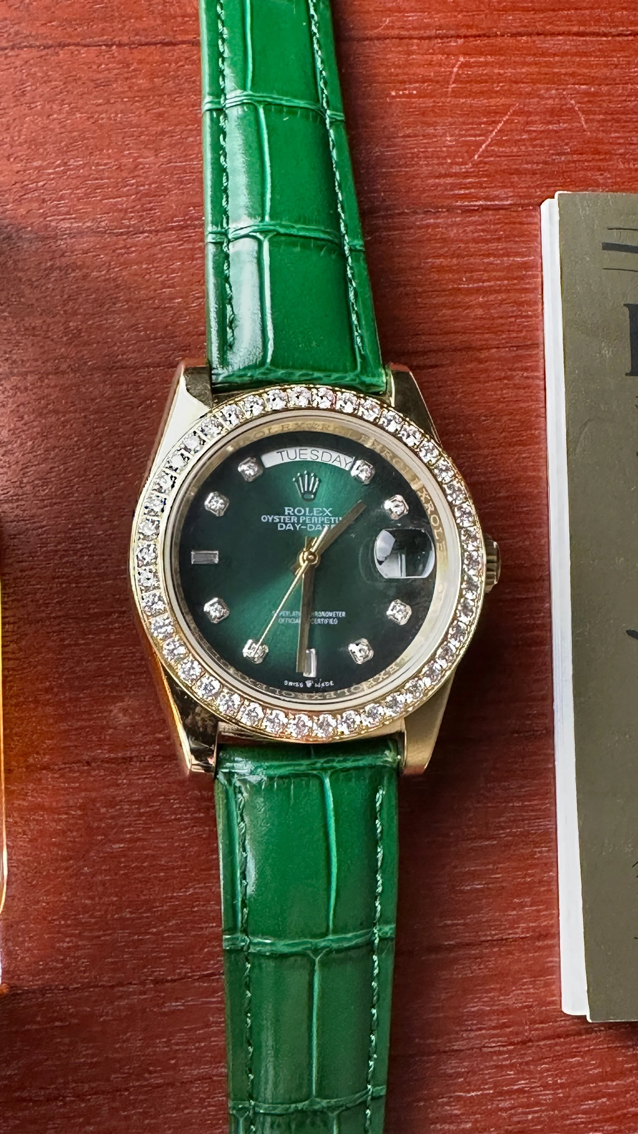 Day-date Diamond Green-strap (Green X Gold)