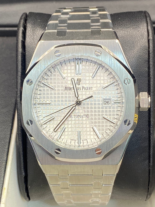 AP WHITE DIAL