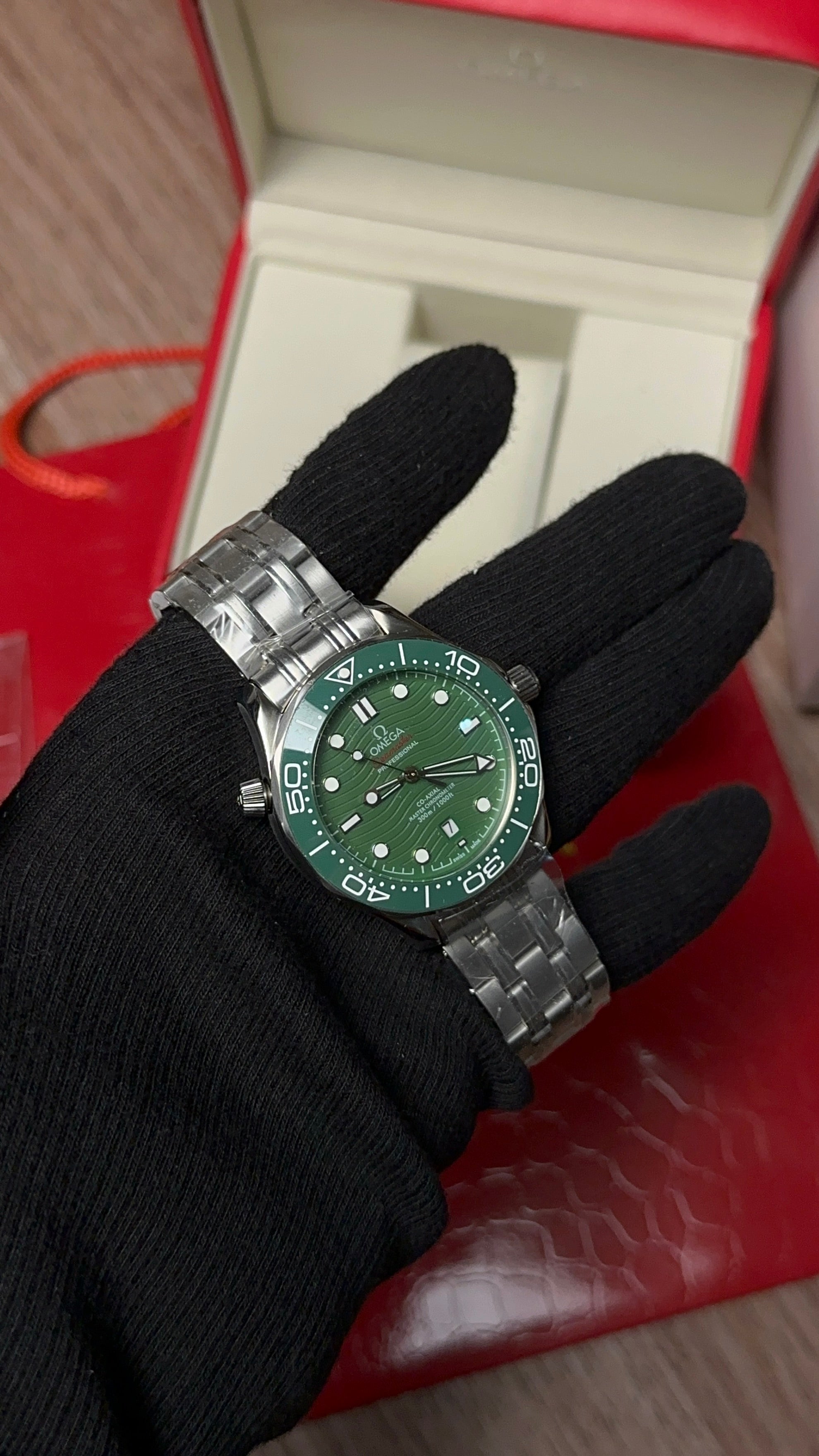 Seamaster Diver (Green)