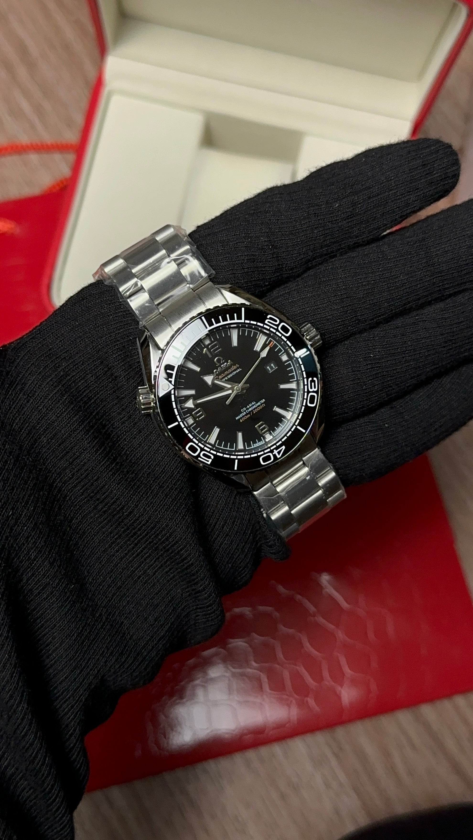 Seamaster Planet Ocean (Black)