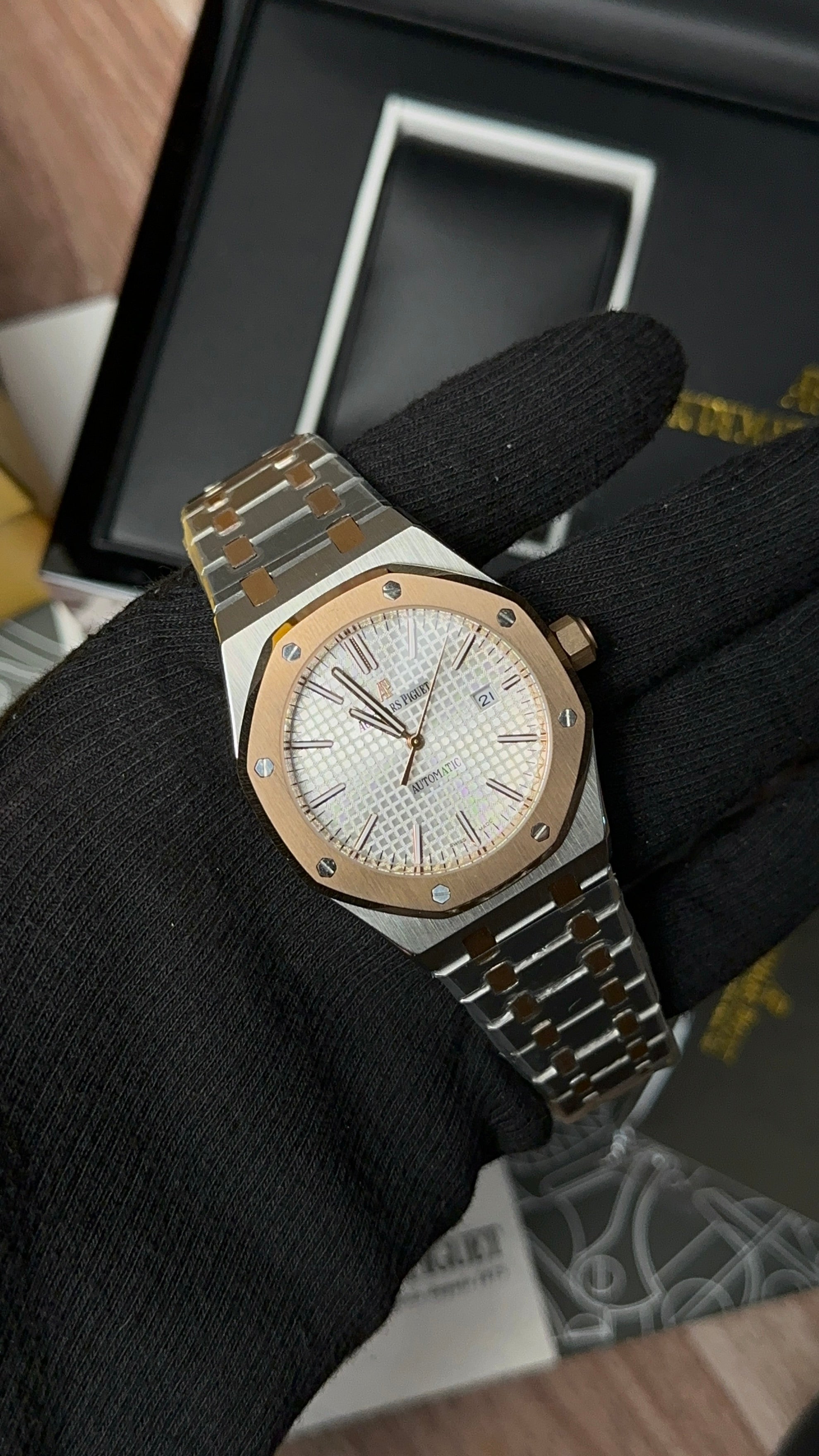 Royal Oak Plain (White)