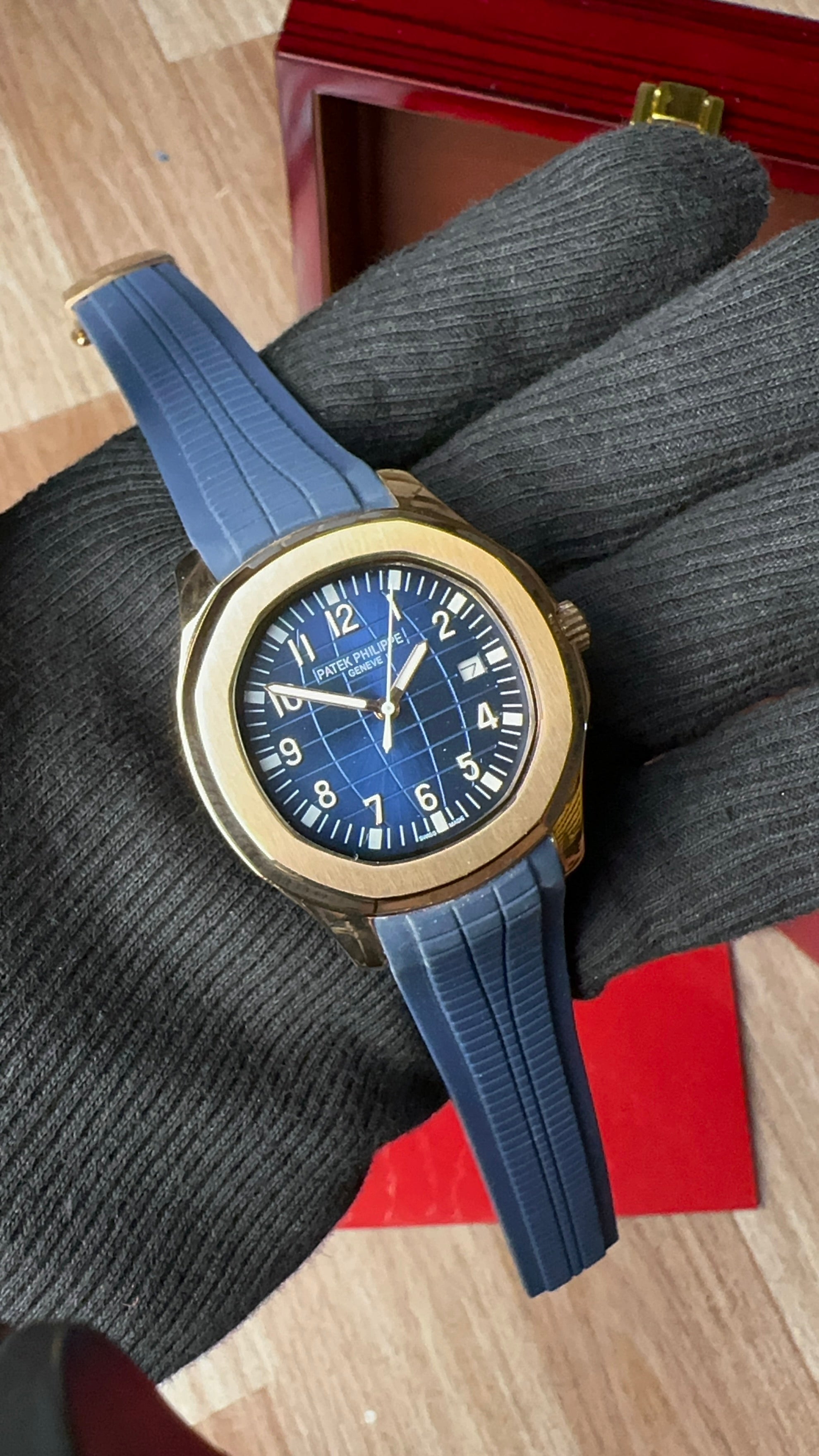 Aquanaut (Blue X Rose-Gold)