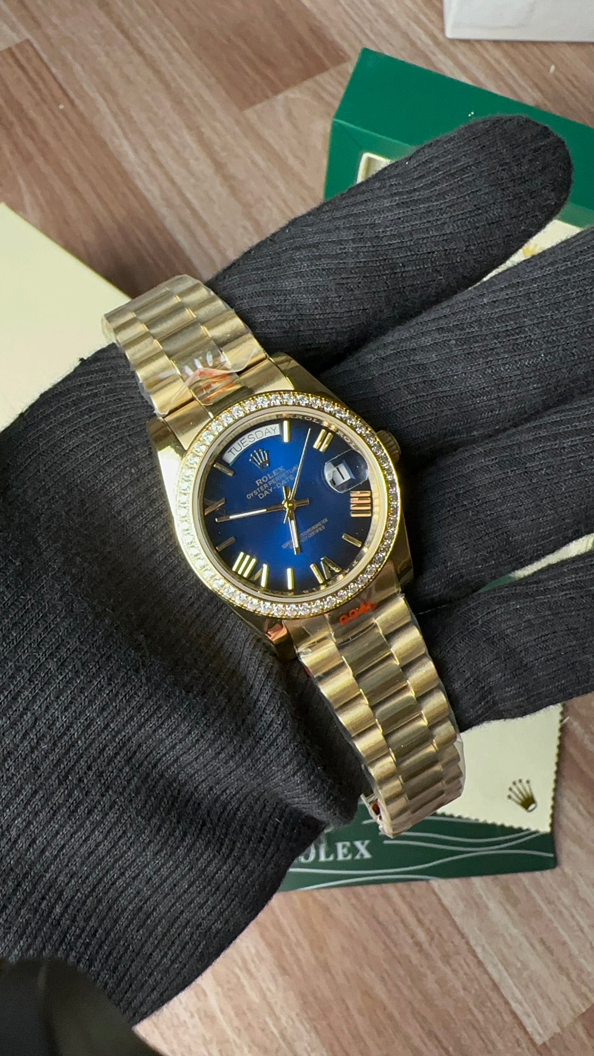 Day-date Diamond Gold (Blue)