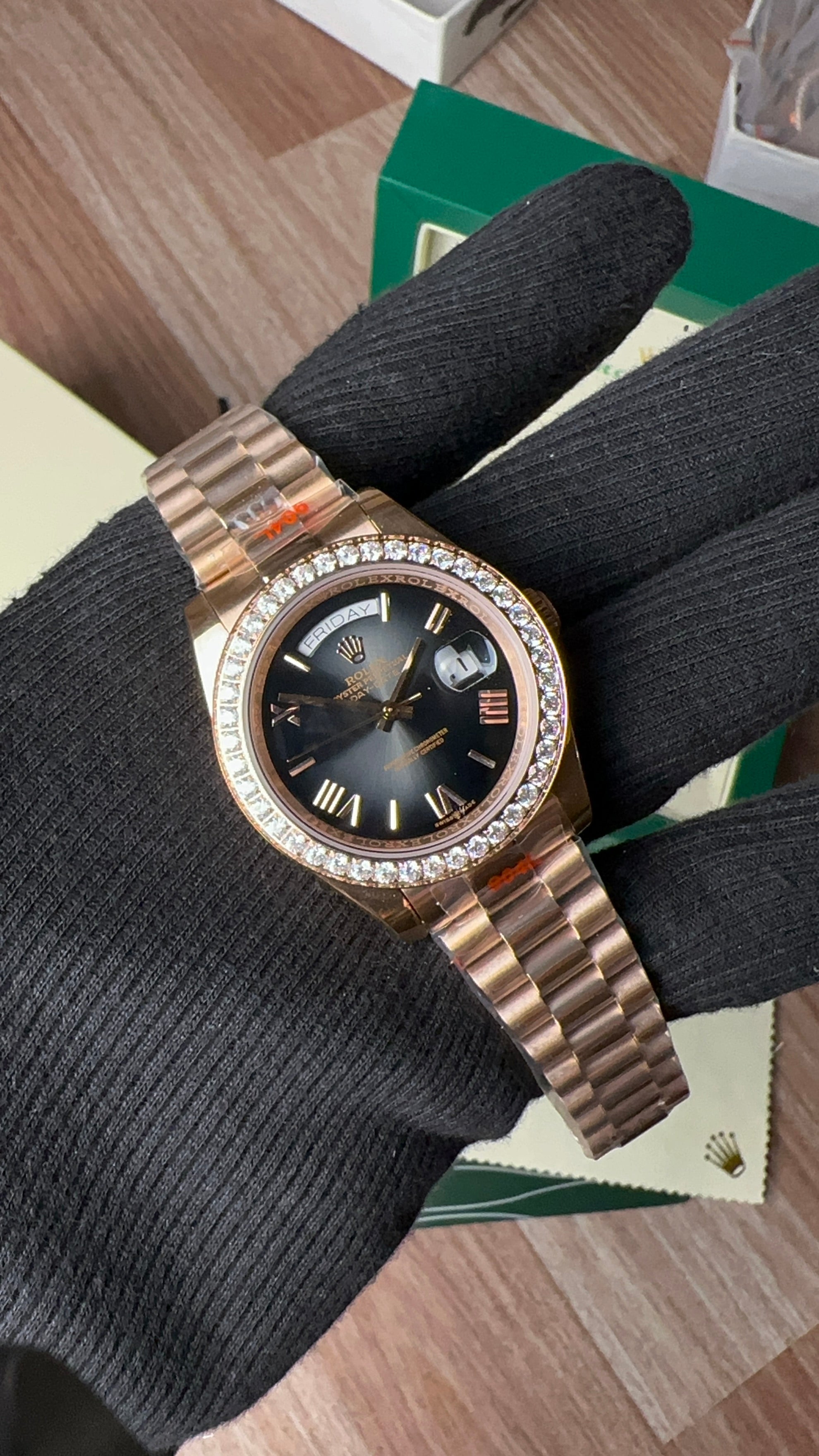 Day-date Diamond Rose-Gold (Black)