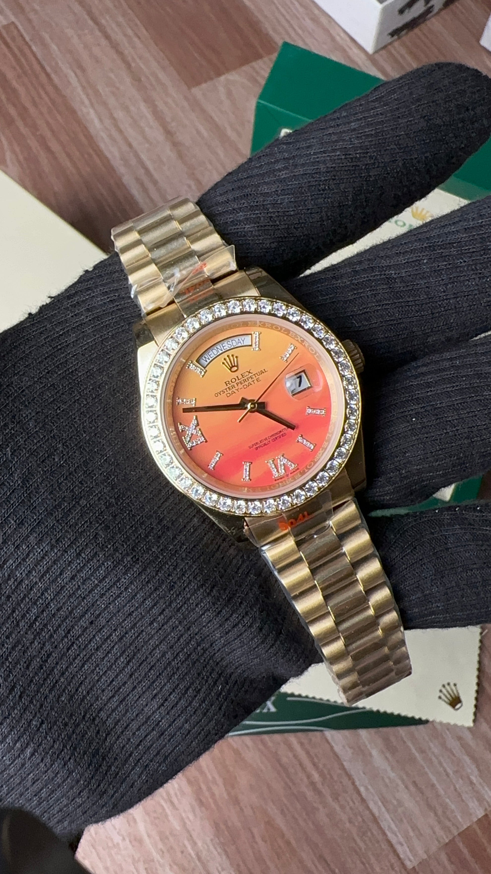 Day-date Diamond Rose-Gold (Carnelian-Orange)