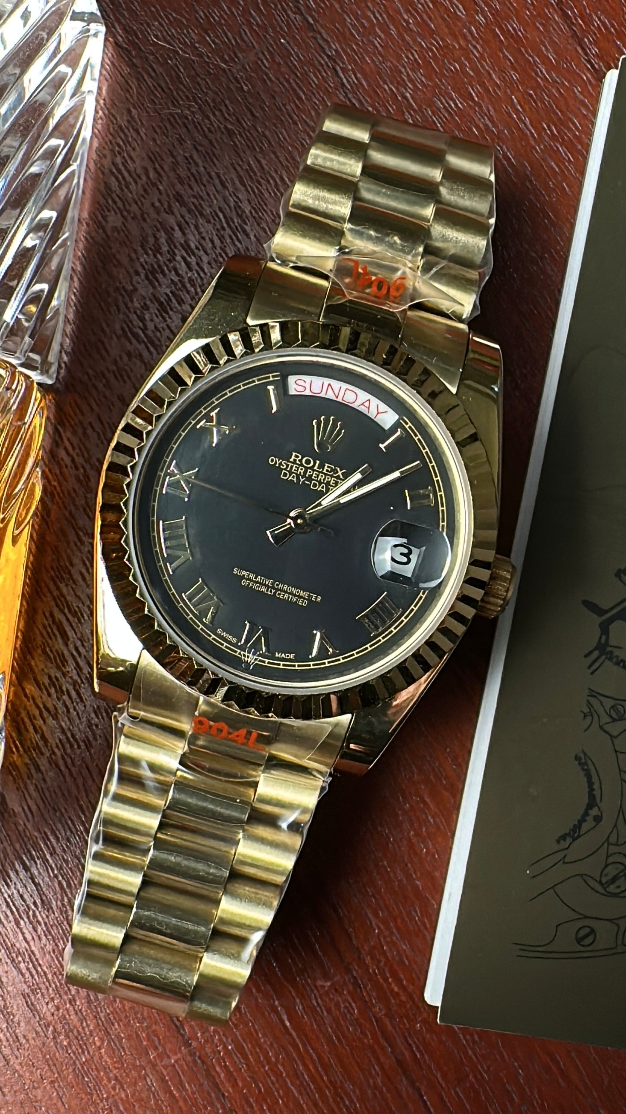 Day-date Gold (Black X Roman)