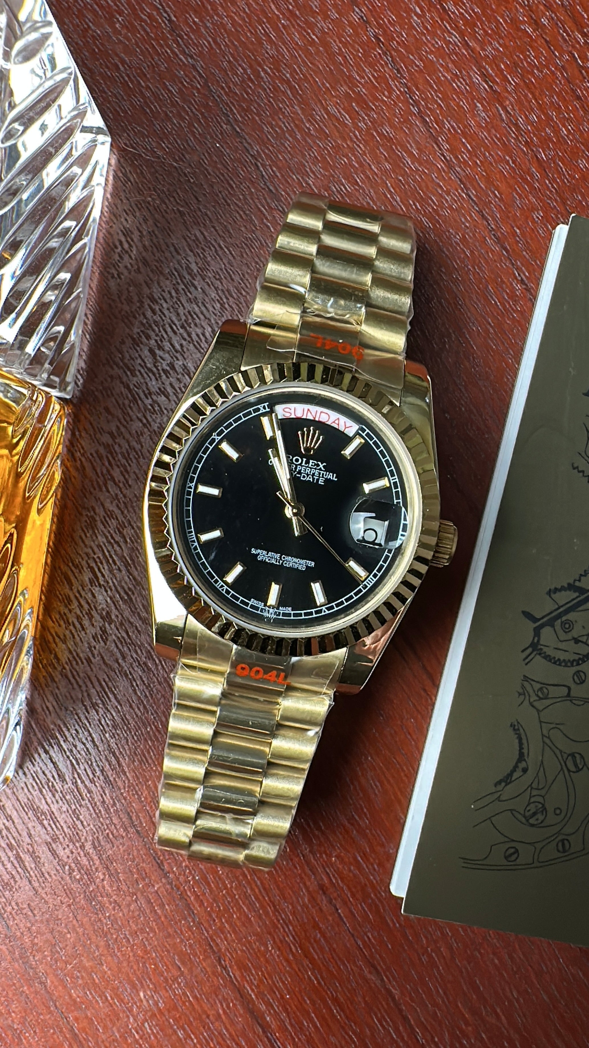 Day-date Gold (Black)