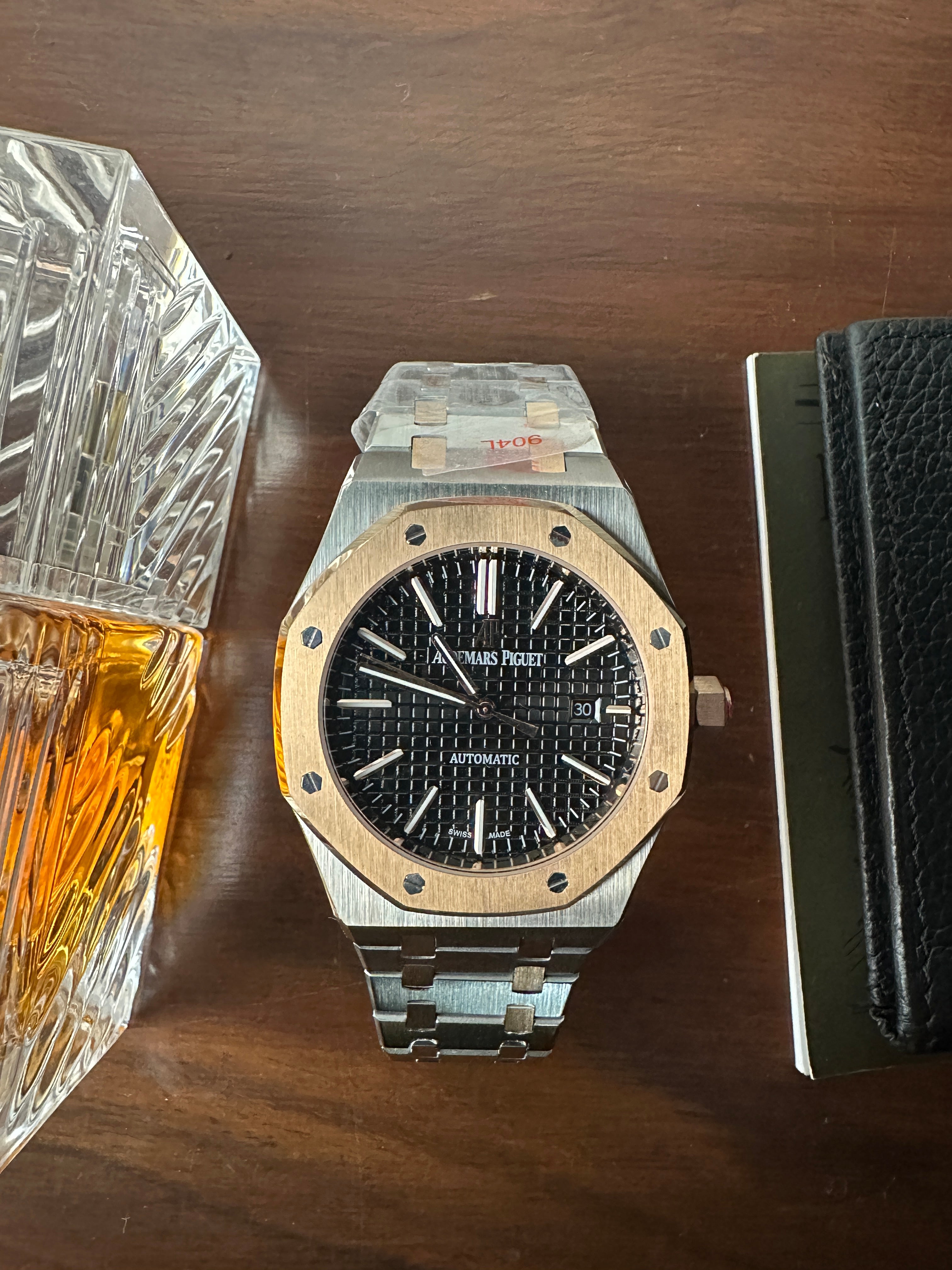 Royal Oak Plain (Black)