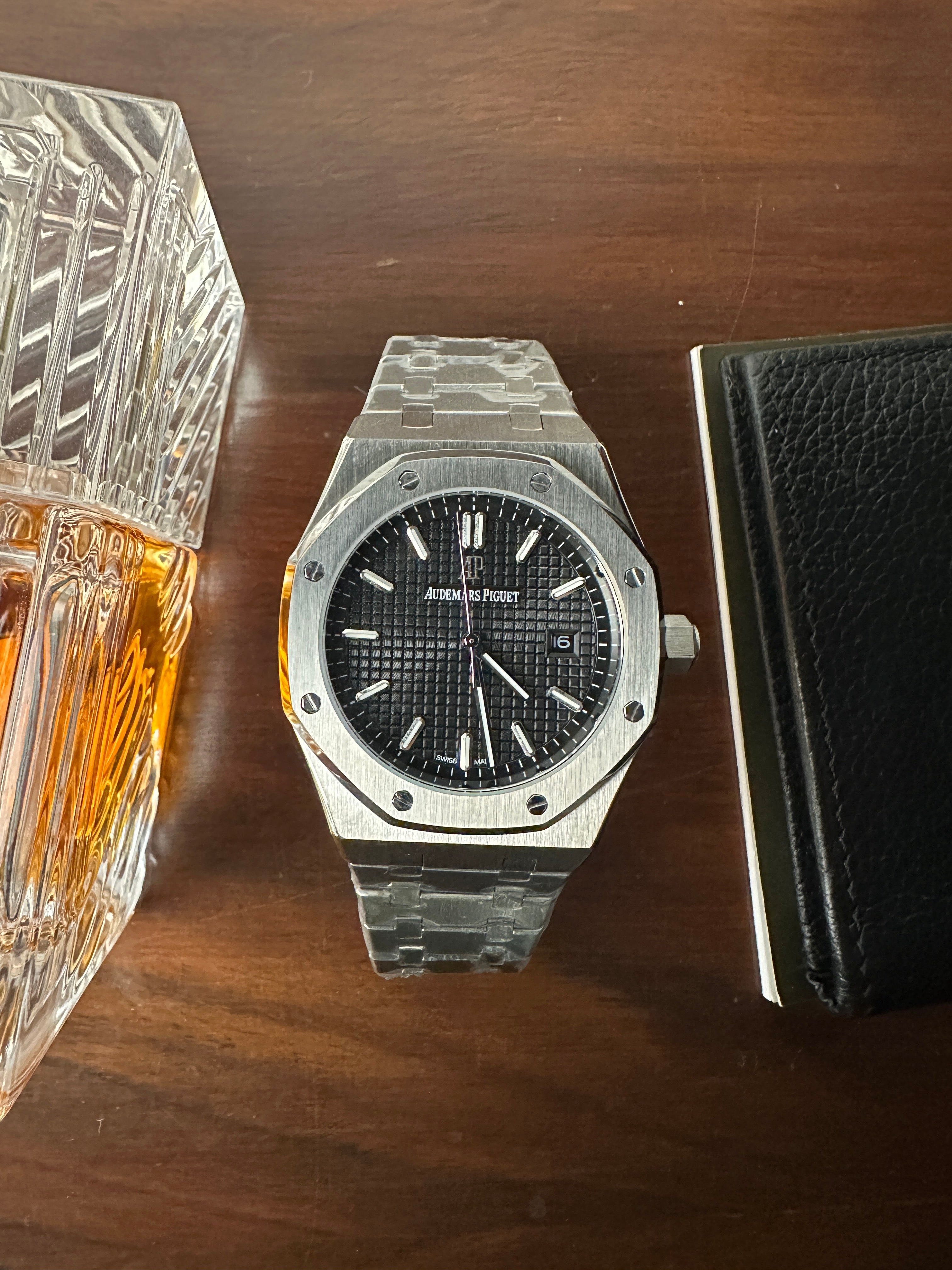 Royal Oak Plain (Silver X Black)