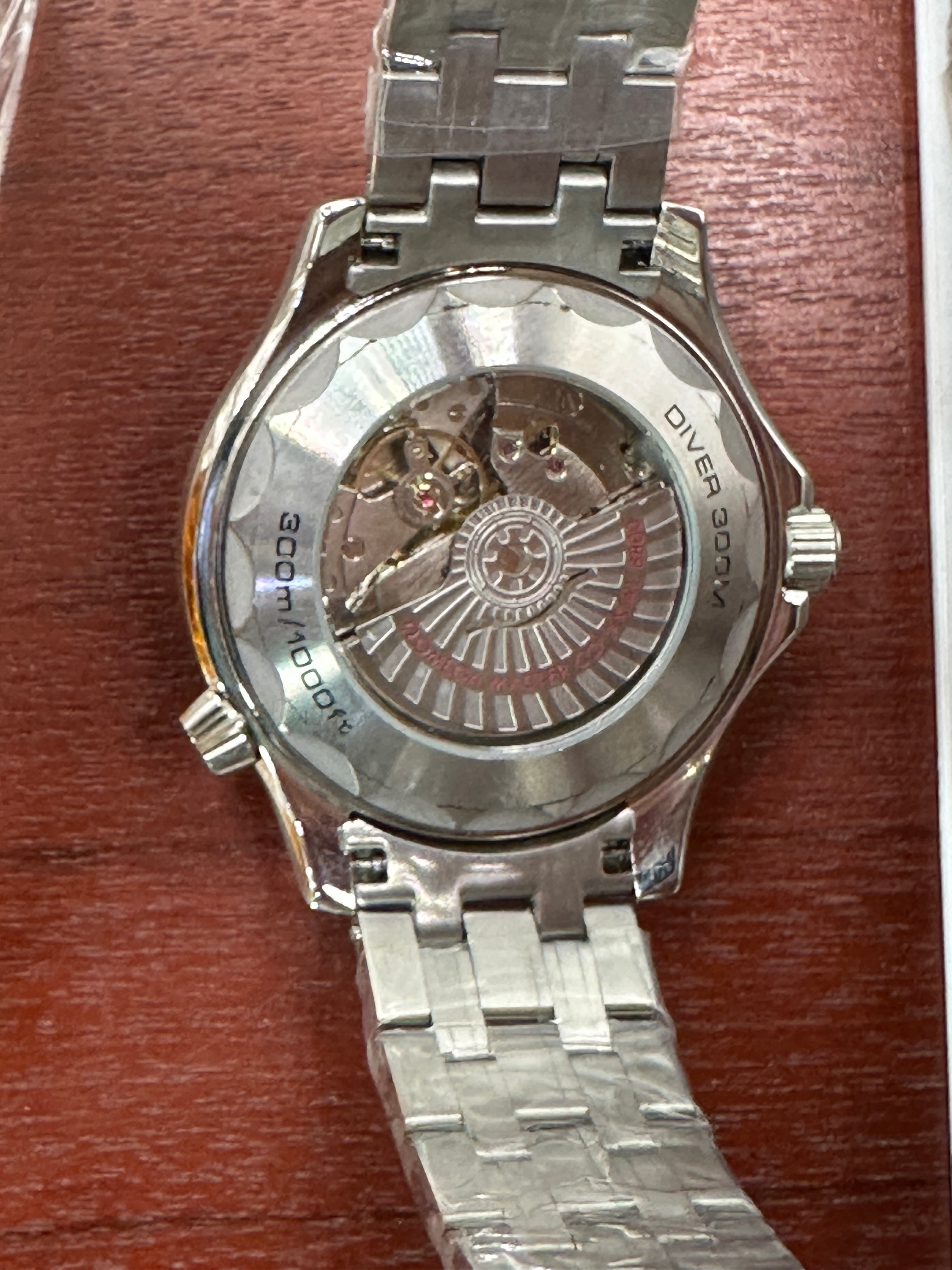 Seamaster Diver (Beige X Two-Toned)