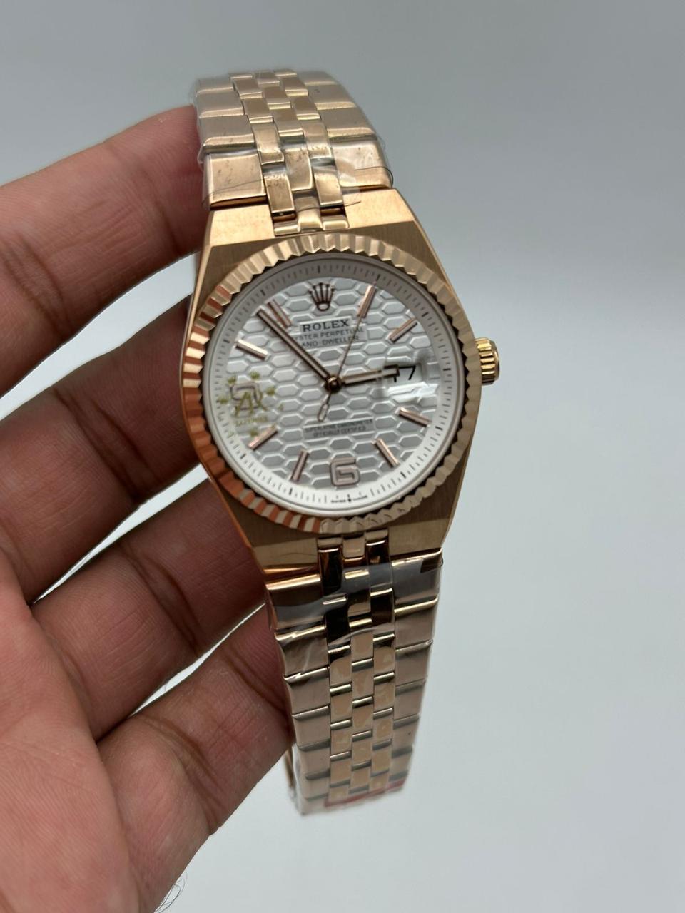 Land Dweller Rose Gold